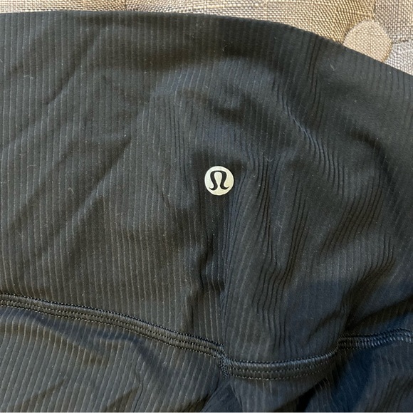 Ribbed Lululemon Align leggings - Picture 2 of 2